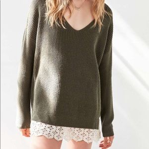 Green Sweater with Lace